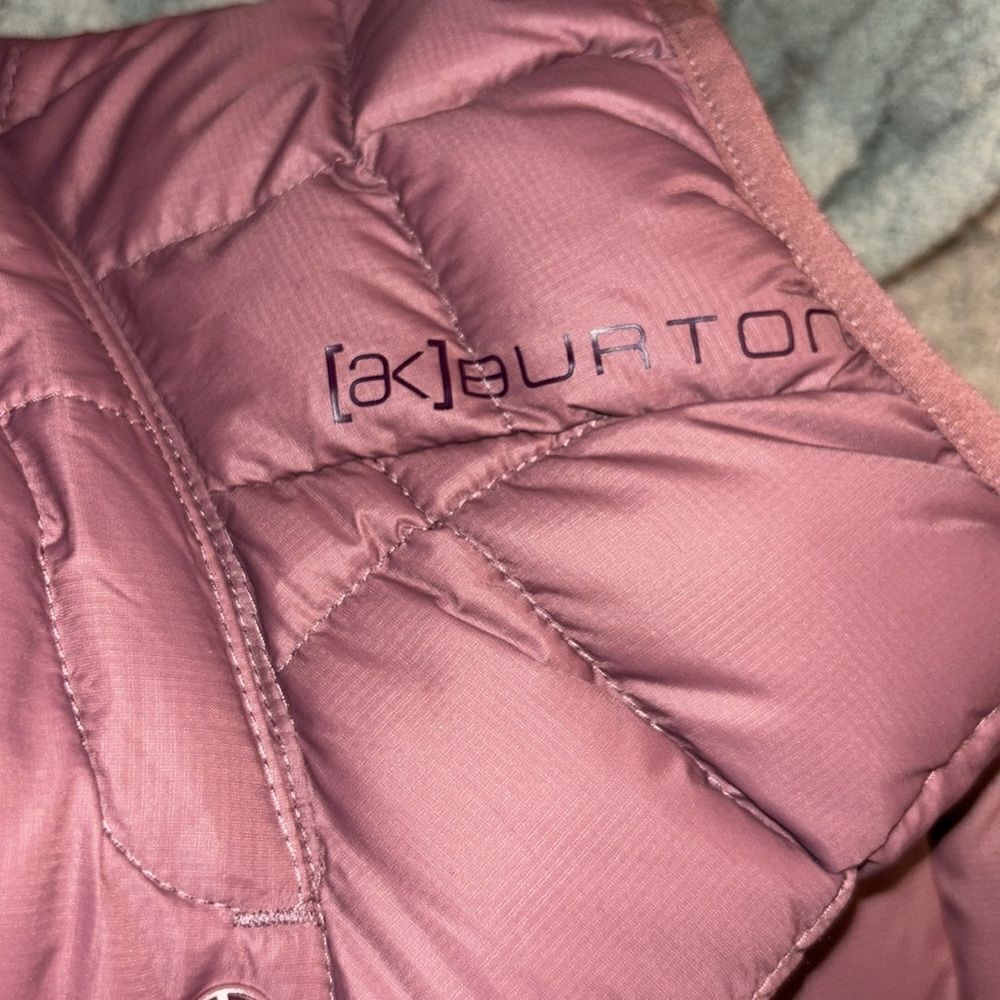 AK Burton Rose Down quilted Vest like new - Picture 2 of 16
